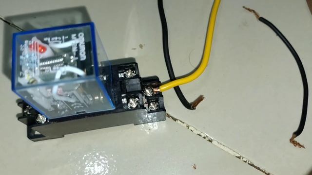 রিলে কন্টাক দিয়ে চেঞ্জ ওভার কানেকশন | Automatic change over connection with relay contract. смотреть онлайн