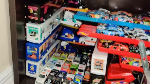 My Entire NASCAR Diecast Collection [2022 Edition] смотреть онлайн