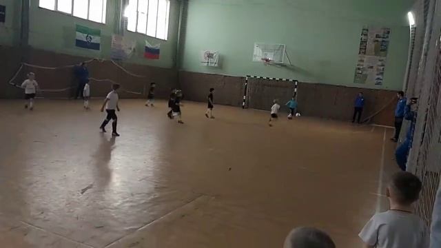 ФШМ НЕВСКИЙ 3-3 Форвард 1 тайм смотреть онлайн