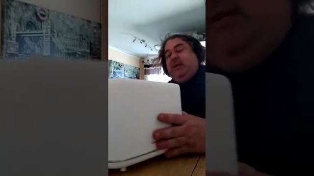 Paul Cox - How to unpack a Kenwood toaster смотреть онлайн