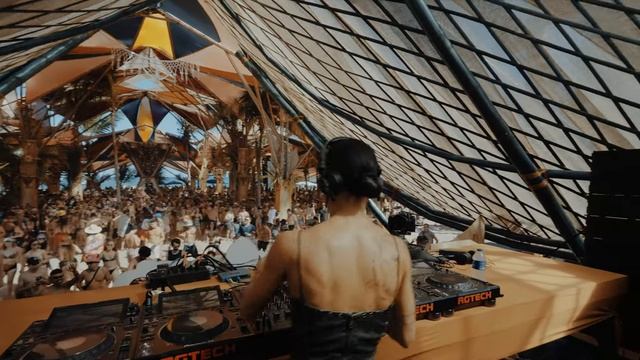 CAMILA JUN - Live Set at Universo Paralello - Bahia, Brazil. смотреть онлайн