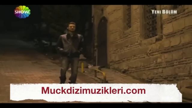 Muck Ada Rüzgar Bana Öyle Bakma (Teoman) смотреть онлайн