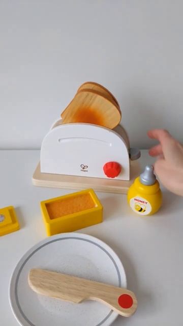 Hape Pop-Up Toaster Review Set E3148 - Montessori toys смотреть онлайн