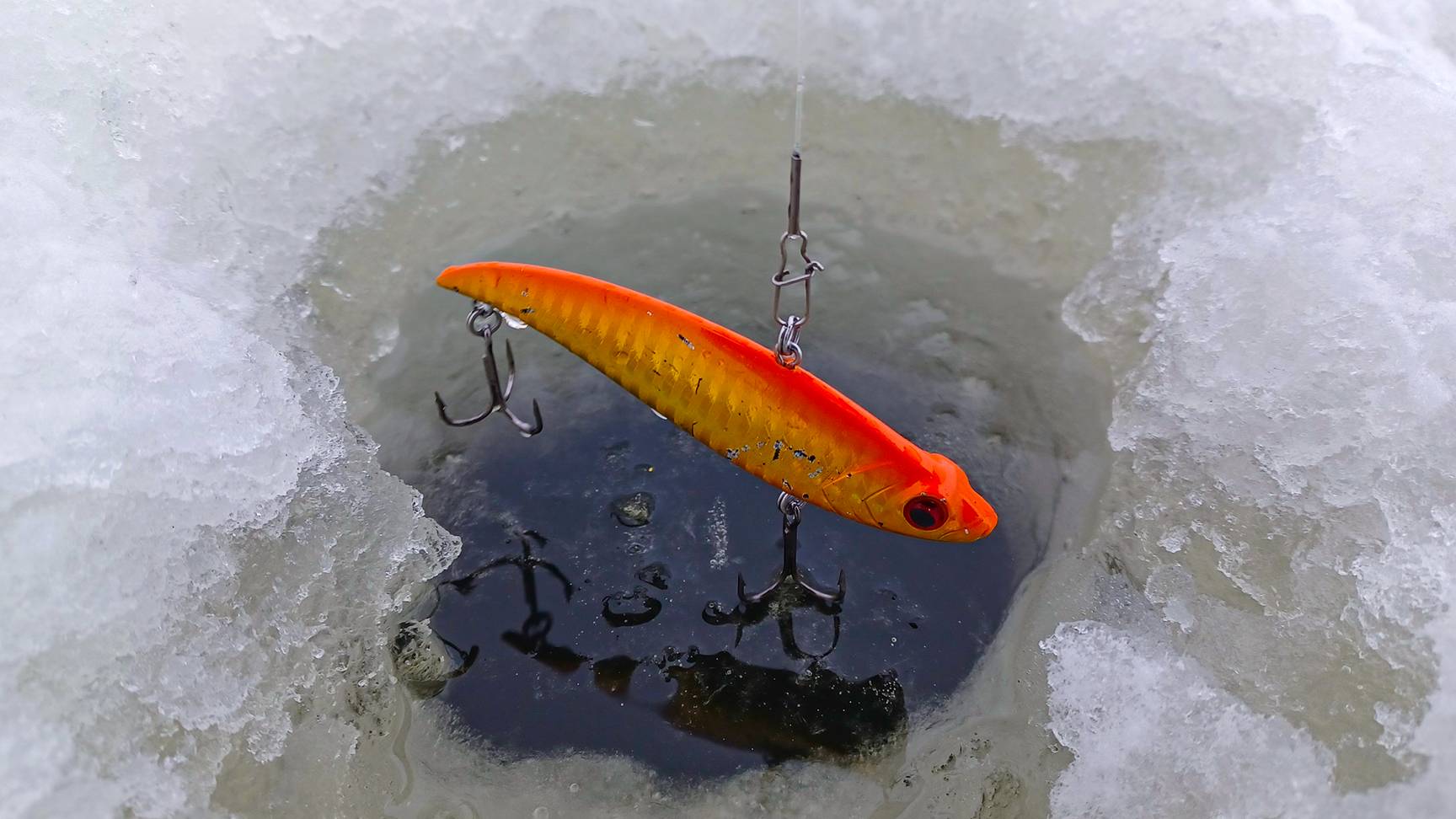 ЭТА приманка ДЕЛАЕТ РЫБАЛКУ за РЫБАЛКОЙ! Судак РАЗДАЁТ. Ловля зимой в 2025 смотреть онлайн