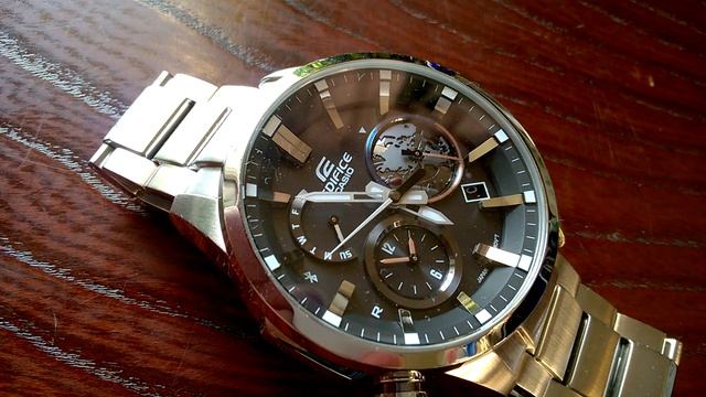 EDIFICE　EQB-600D-1A　CASIO смотреть онлайн