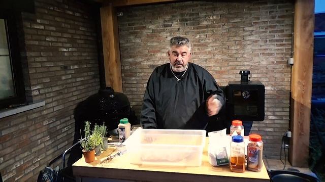 Recette Authentique de Pastrami fumé au BBQ à pellet Pit Boss Navigator 850 смотреть онлайн