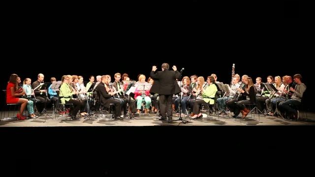 Rikudim - Jan Vander Roost, arr. M.Jensen, Claribel clarinet choir olv Guido Six смотреть онлайн