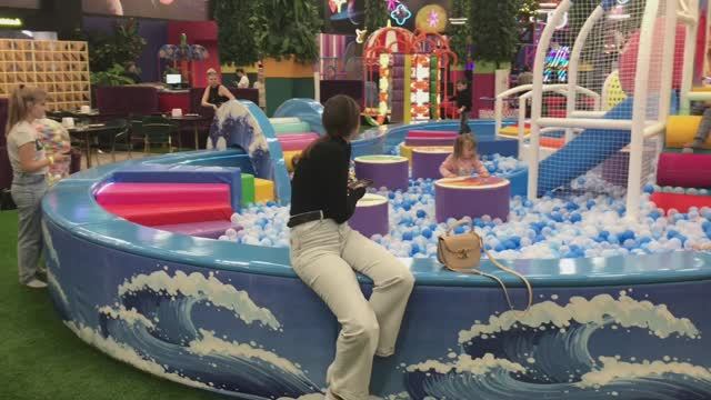 Сухой аква парк "Лагуна" смотреть онлайн