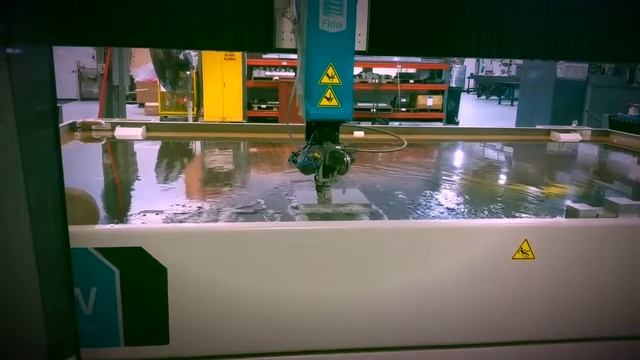 Introducing the new Mach 500 Waterjet at Lynchburg Machining смотреть онлайн