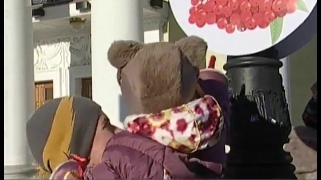 Челябинск украсили рябиной. 31 канал.