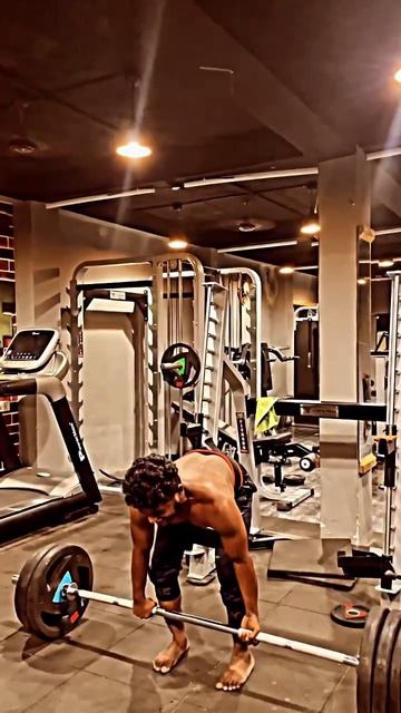 136 kg Deadlift 😈 #fitnesslifestyle #fitnessboy #deadlift #gymmotivation #bodytransformation #gym смотреть онлайн