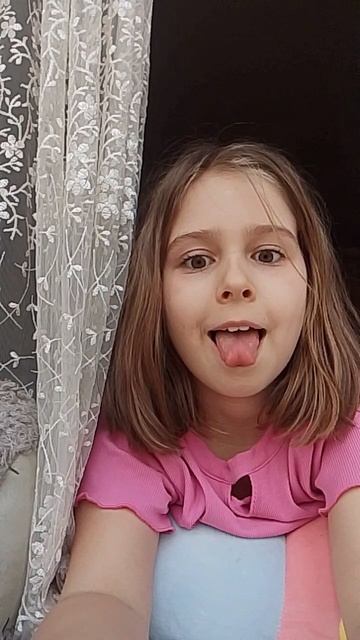 1000007483.mp4 смотреть онлайн