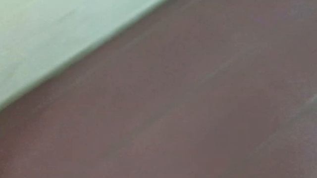 Капнули кофе на пол, и не потрудились вытереть. Соседи любят покурить с кофе. 16.05.2024 смотреть онлайн