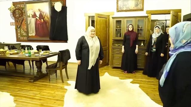 Рамзан Кадыров✔ Я рос озорным мальчуганом, моя ТЕТЯ Умани Несиевна всегда была рада мне Ахмат-Сила! смотреть онлайн