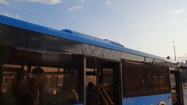 Автобус ЛиАЗ-6213.65 следует по маршруту е70 "138кв. Выхина - м. Таганская" смотреть онлайн