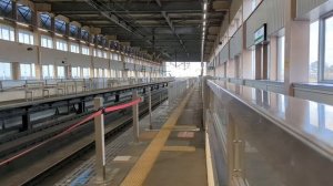 Shinkansen Hayabusa passing at 320 km/h at Mizusawaesashi Station 4k60