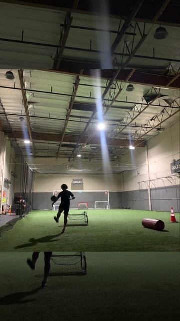 How much does the soccer ball ⚽️ weigh? смотреть онлайн