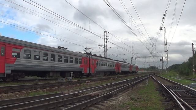 Домодедовский Электропоезд ЭД4М-0144 сообщением Михнево - Столбовая смотреть онлайн