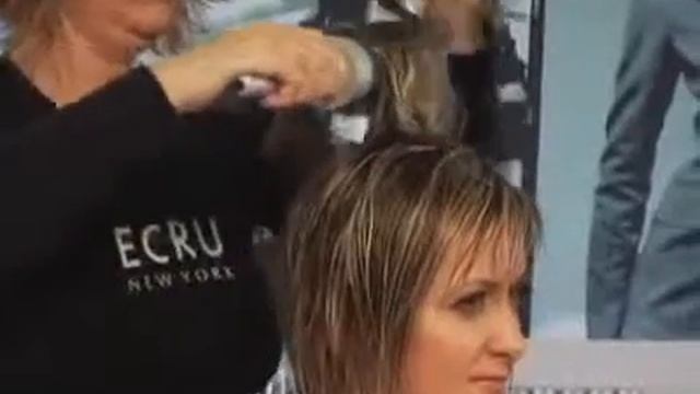 ECRU New York Cosmetic Haircare - Create volume to your hair with Volumizing Silk Mist смотреть онлайн