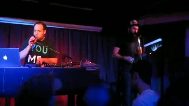 Scroobius Pip Dan Le Sac January 2010 Thou Shalt Always Kill смотреть онлайн