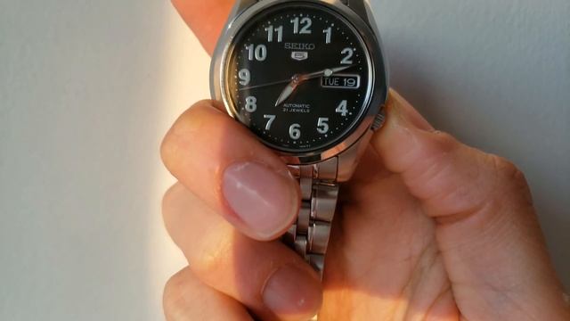 Seiko 5 SNK381K (4K UHD)