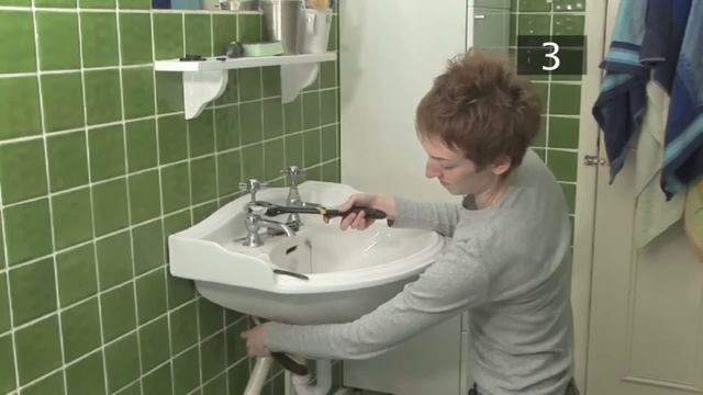 How To Fix A Dripping Tap (Bib Or Pillar) смотреть онлайн