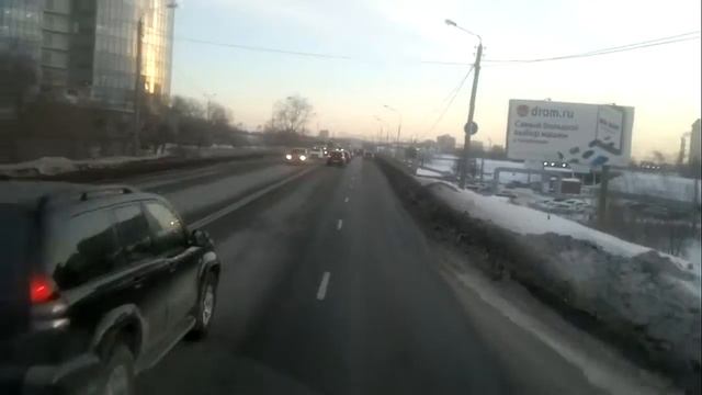 ЧАС ПИК, ЕДЕМ ПО ГОРОДУ смотреть онлайн