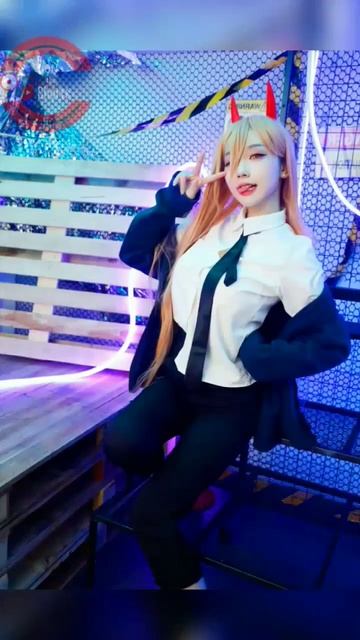 Power Kawai Photoshoot 👹📸😍 Chainsaw Man Cosplay #shorts смотреть онлайн
