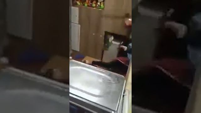 пьяный продавец