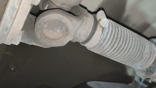 УАЗ Патриот - замена карданов или как продлить ресурс шлицевой и гаек кардана 🚩🚩🚩 смотреть онлайн