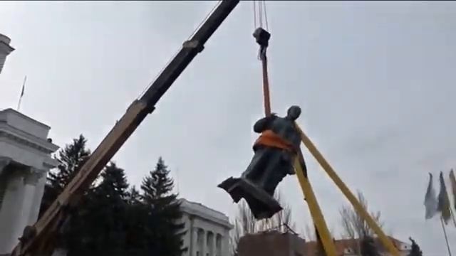 ПРОЩАНИЕ С ВОЖДЕМ Н Каховка 23 02 2014 Л В М смотреть онлайн