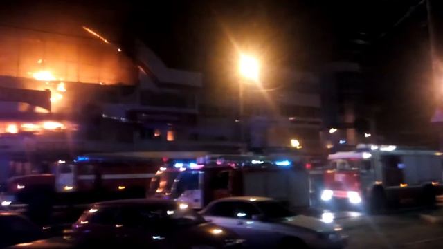 Рязань, пожар ТЦ Полетаевский 10.10.2014 смотреть онлайн