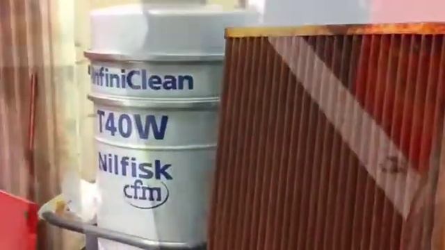 Aspiradora T40W CFM Nilfisk Advance смотреть онлайн