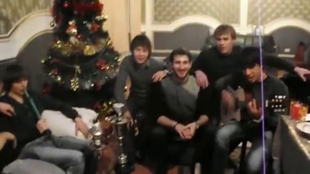 Днюха у Мурада смотреть онлайн