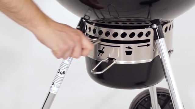 Weber BBQs Master Touch Charcoal Barbecue смотреть онлайн
