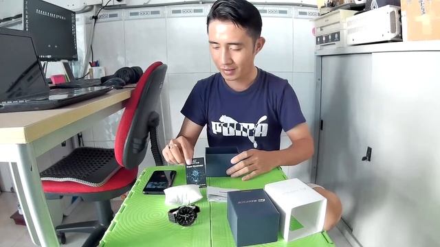 Mở hộp đồng hồ Edifice Casio EFV-120BL-1AVUDF (mua tại TGDD) by MƯỜI KHÓ смотреть онлайн