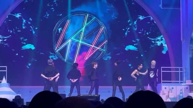 Stray Kids Chocolate Factory Silent Cry Whole Performance Video смотреть онлайн