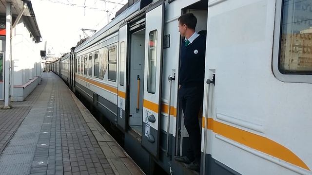 ЭД4М-0473 ЦППК Перекраска Наше Подмосковье На станции Кунцево смотреть онлайн