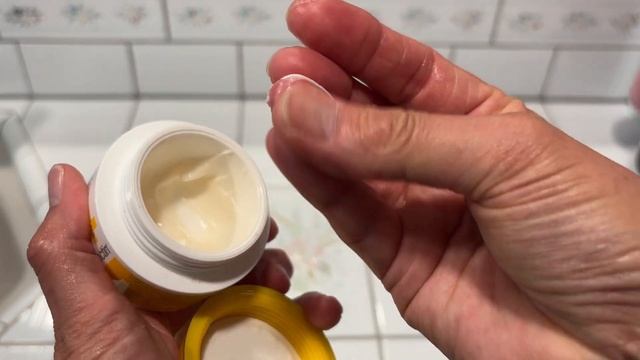 My review of StriVectin Tighten & Lift Advanced Neck Cream for Neck & Décolleté!, смотреть онлайн