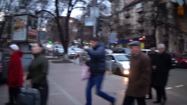 Крещатик Вечером, Все Спешат Домой, Киев, Украина 18.03.2015 смотреть онлайн