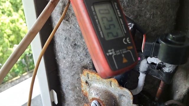 ช่างแมวตรวจเช็คซ่อมแอร์ DAIKIN INVERTER R32 รุ่นFTKC18QV2Sใช้มา3-4ปีเช็คโค๊ชไม่ขึ้นบางทีขึ้นF3 EP1 смотреть онлайн