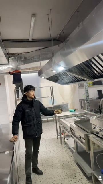 Ventilation kitchen, вентиляция вытяжка, #вентиляция #ventilationsystem #ресторан #кухня смотреть онлайн