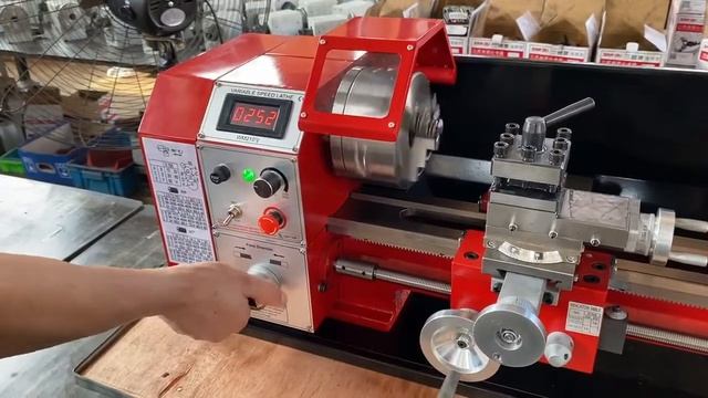 WM210-G LATHE MACHINE смотреть онлайн