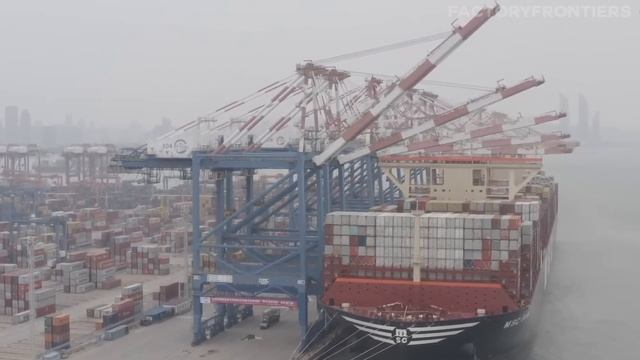 INSIDE the World's LARGEST Container Ship смотреть онлайн