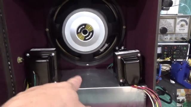 The Killer Joe Guitar/Bass Amp - Episode #1: He IS Heavy and he is my brother смотреть онлайн