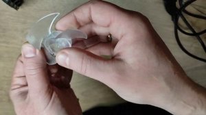 Посторонний звук при работе фена?