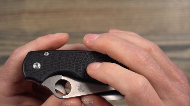 Spyderco Para 3 Lightweight Vs Sage 5 Lightweight