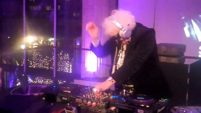 DJ Mamy Rock,Ruth Flowers, DJs Gala смотреть онлайн