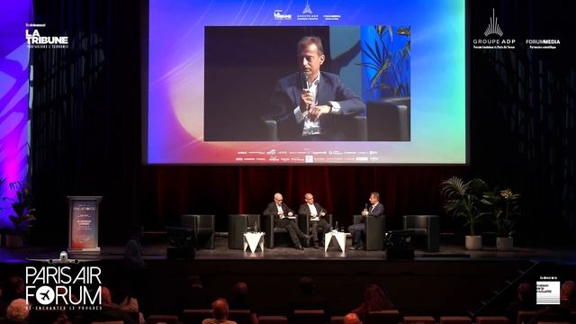 #ParisAirForum - Interview de Guillaume Faury, président exécutif d'Airbus et président du Gifas смотреть онлайн