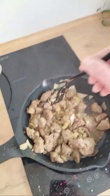 Мой обед по Корейски 10 евро #mukbang #shorts смотреть онлайн